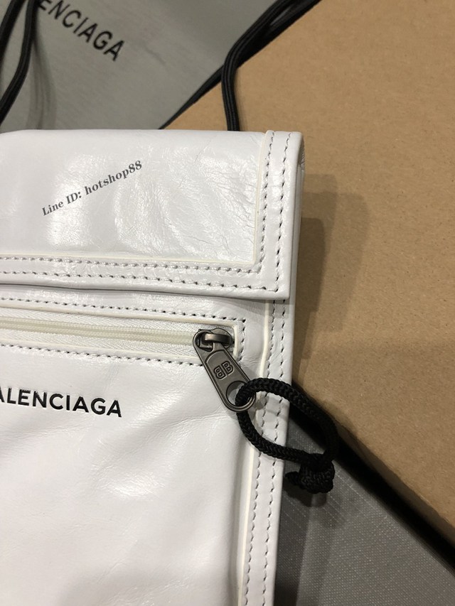 Balenciaga專櫃爆款手機包 巴黎世家新款斜背腰包香煙包 fyj1995